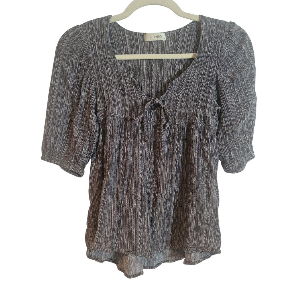 Cameo Grey Chevron Textured Puff Sleeve Tie Front Empire Waist Blouseβ Small USA